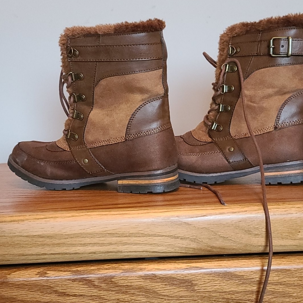 Winter boots 👢
